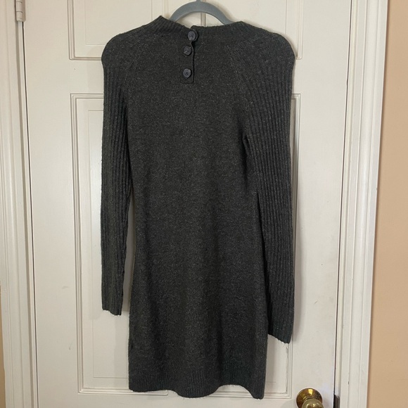 Abercrombie & Fitch Dresses & Skirts - Abercrombie & Fitch Womens Gray  Long Sleeve Sweater Dress Size XS